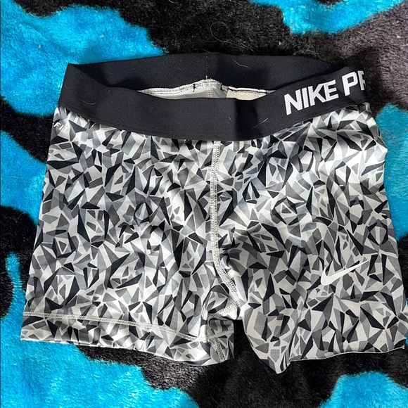 Nike Pants - Nike pros